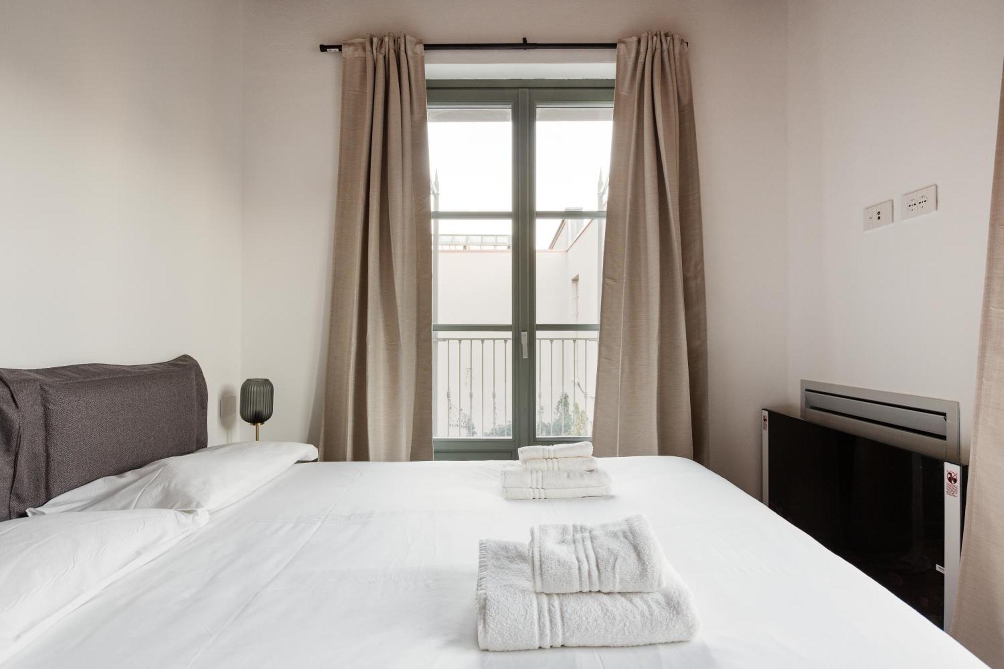 Modern Apartment In Milan With Balcony Eksteriør billede
