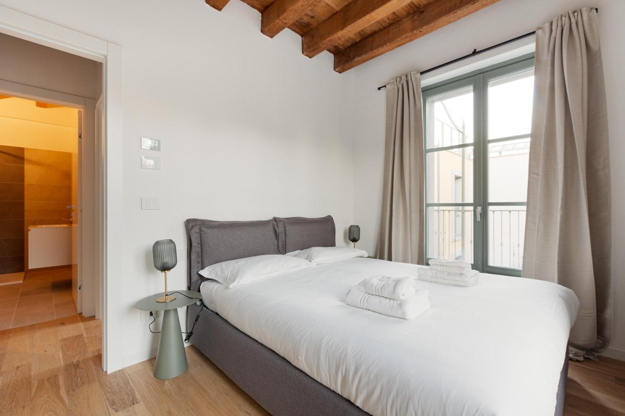 Modern Apartment In Milan With Balcony Eksteriør billede